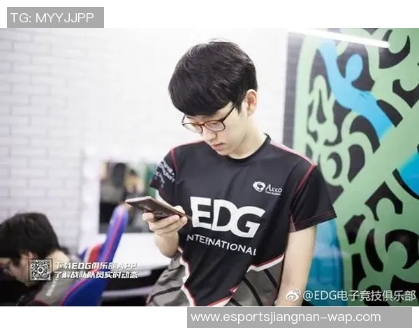 电竞实时数据分析EDG包夹战术的成效与不足探讨